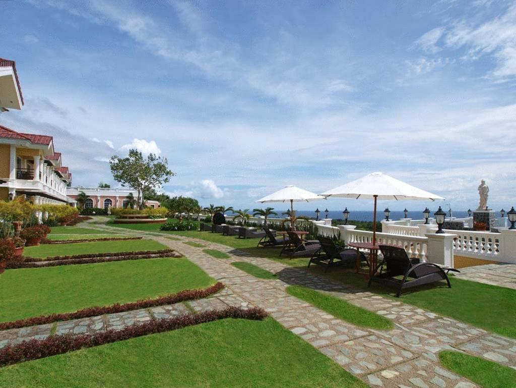 The Peacock Garden Hotell Panglao Exteriör bild